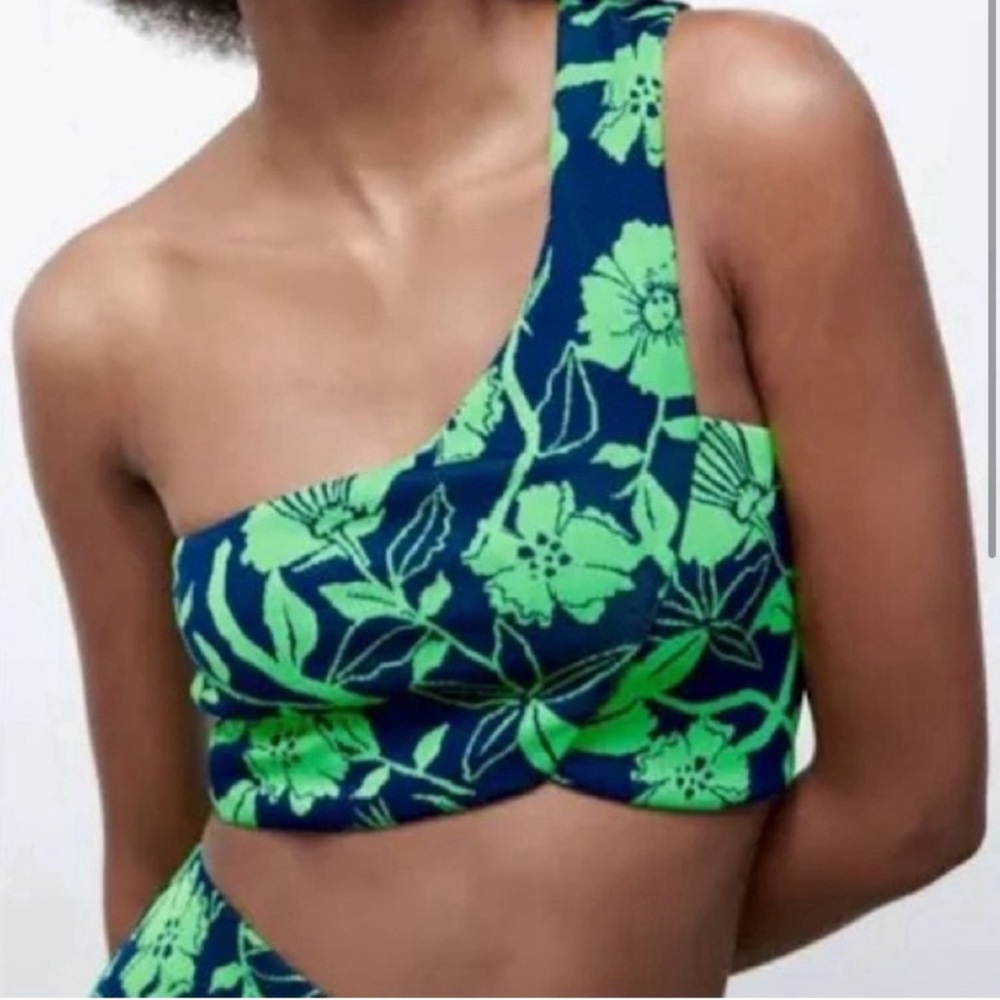 Zara Floral One-Shoulder Cropped Tops Size Large